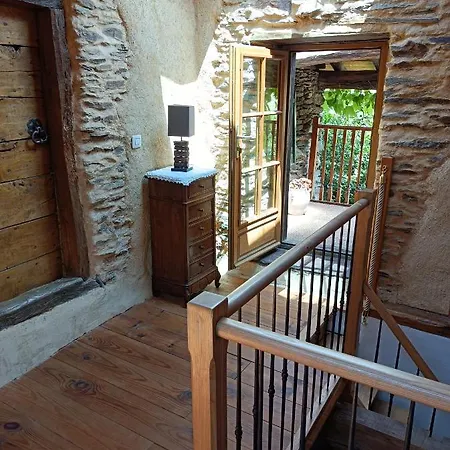Croix En Jarez, Le Val Des Equins * Sainte-Croix-en-Jarez